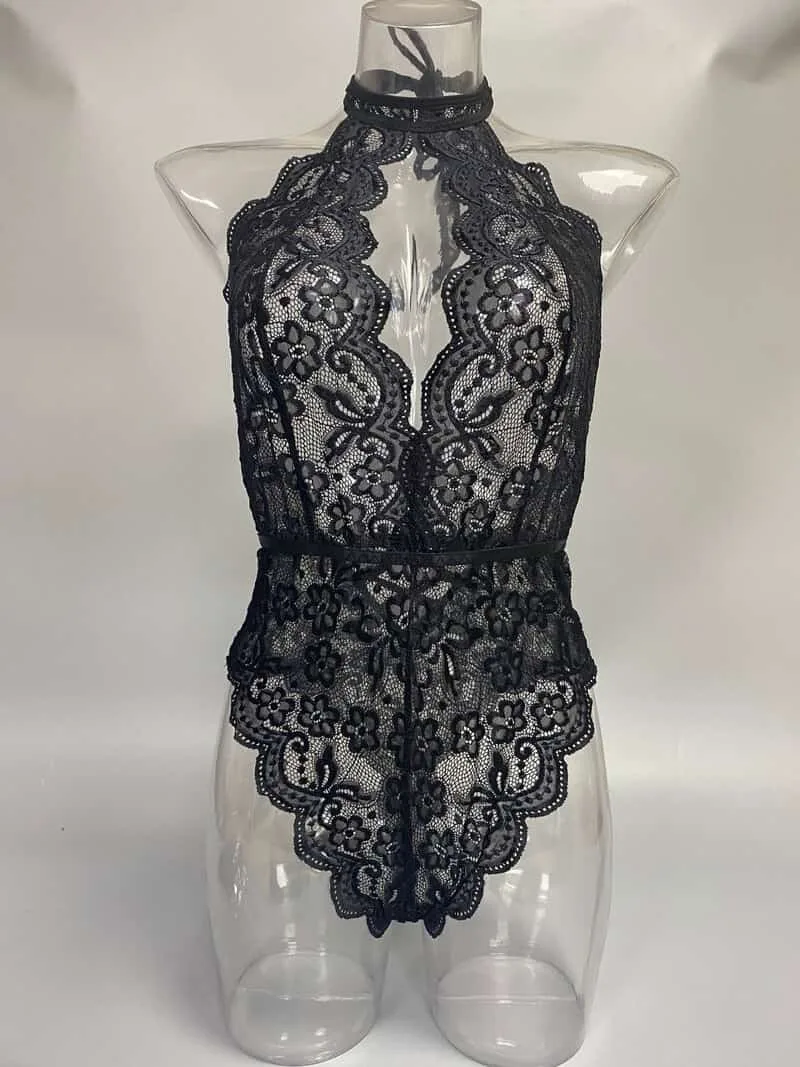 Black Turtleneck Sleeveless Sheer Teddy Suit Front View Traje de peluche transparente sin mangas con cuello alto negro: Vista frontal
