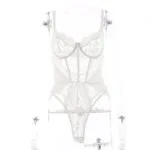 Lingerie de lua de mel com recorte de renda floral vista frontal Lingerie de lua de mel com recorte de renda floral vista frontal