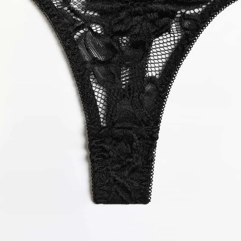 Conjunto de sutiã artesanal pesado com costura de renda e detalhes de calcinha