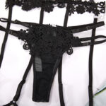 Sort mesh syning Broderi Perspektiv BH & Trussesæt Trusser detaljer