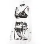 Sort mesh-syning Broderiperspektiv BH & trussesæt Set fra siden Sort mesh-syning Broderiperspektiv BH & trussesæt Set fra siden