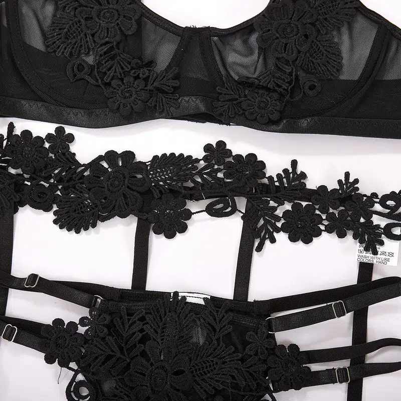 Black Mesh Stitching Embroidery Perspective Bra & Panty Set Waist details Sort mesh syning Broderi Perspektiv BH & trussesæt Taljedetaljer