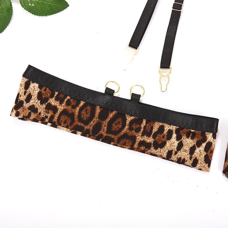 Khaki Leopard Print Perspective Sexy One-Piece Sets Leg Strap Details Khaki Leopard Print Perspective Sexy One Piece Sets jalkahihnan yksityiskohdat