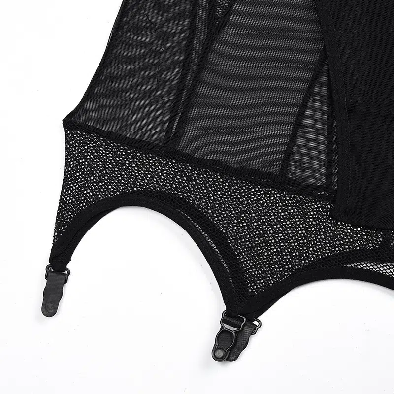 3-teiliges Set aus schwarzem Mesh-Neckholder-BH mit Hüftbedeckung, Strumpfhaltern und Strumpfhalterdetails