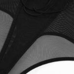 Bodysuit i svart mesh med öppen midjedetaljer