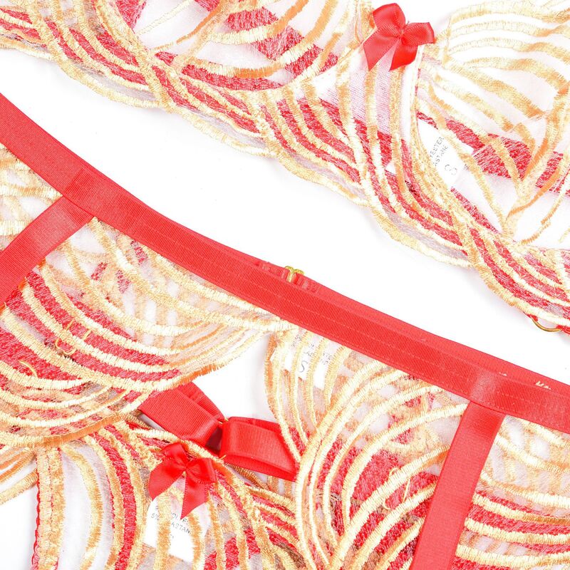 Gold Wave Embroidered Bra & Panty Set with Red Frame Waist Show Gold Wave Broderad BH & Trosa Set med röd ram midja Show
