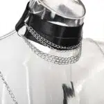 Body en maille avec ceinture ajustable et détails de chaîne en métal Body en maille avec ceinture ajustable et détails de chaîne en métal