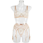 Conjunto de 3 sutiãs de malha transparente bege com detalhes bordados na frente