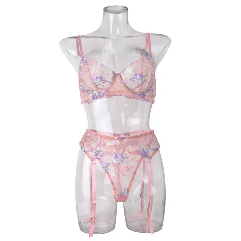 Atemberaubendes Set aus sexy BH und Höschen mit lila Stickerei – B2B-Dessous-Anbieter, Vorderansicht