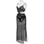 Conjunto moderno de falda larga con abertura lateral y sujetador con cordones Vista lateral