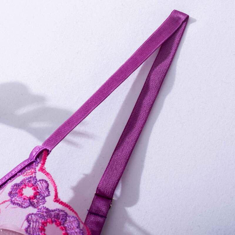 Sexy Transparent Three-Piece Underwear Set with Front Detachable Bra - Wholesale Lingerie Strapy Details Сексуальный прозрачный комплект нижнего белья из трех частей со съемным бюстгальтером спереди - Детали нижнего белья оптом