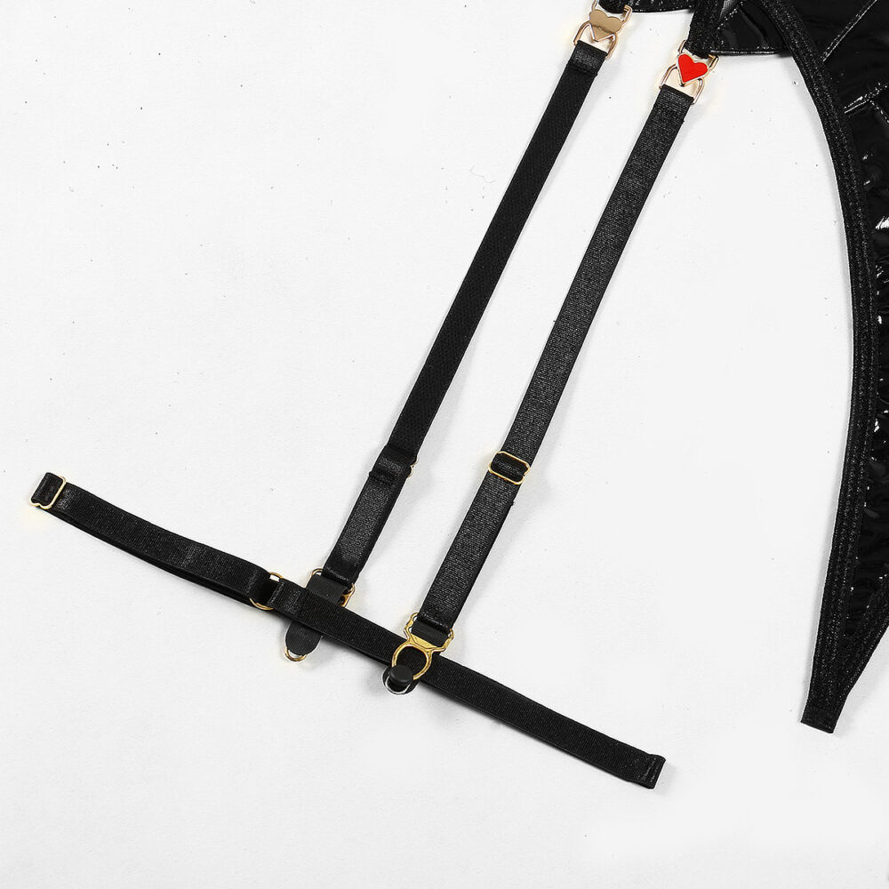 Traje sexy transparente elegante al por mayor con detalles del anillo de la pierna con colgante de amor