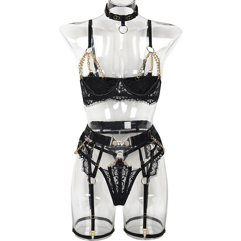 grossist Svart Alla hjärtans dag Sexig Halv Cup BH Set med metallkedja detaljering bakifrån