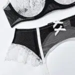 Wholesale Ladies Panties and Bra Set in Black and White Lace Waist Show Wholesale Ladies Panties and Bra Set in Black and White Lace Waist Show
