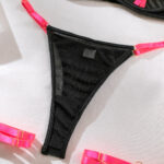 Ensemble de soutien-gorge ouvert sexy rose en gros avec un design de culotte chaude dans des couleurs contrastées. Montrer