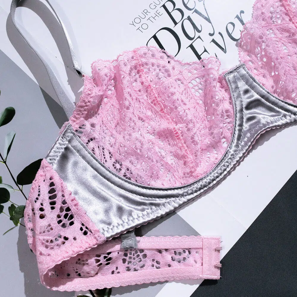 Conjunto de lencería de encaje sexy al por mayor en detalles de sujetador en contraste gris plateado y rosa