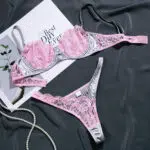 Venta al por mayor Conjunto de lencería de encaje sexy en contraste gris plateado y rosa