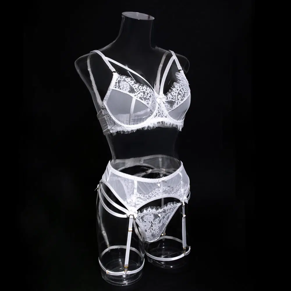 Conjunto de calcinha de sutiã branco sexy por atacado com vista lateral de liga de renda floral