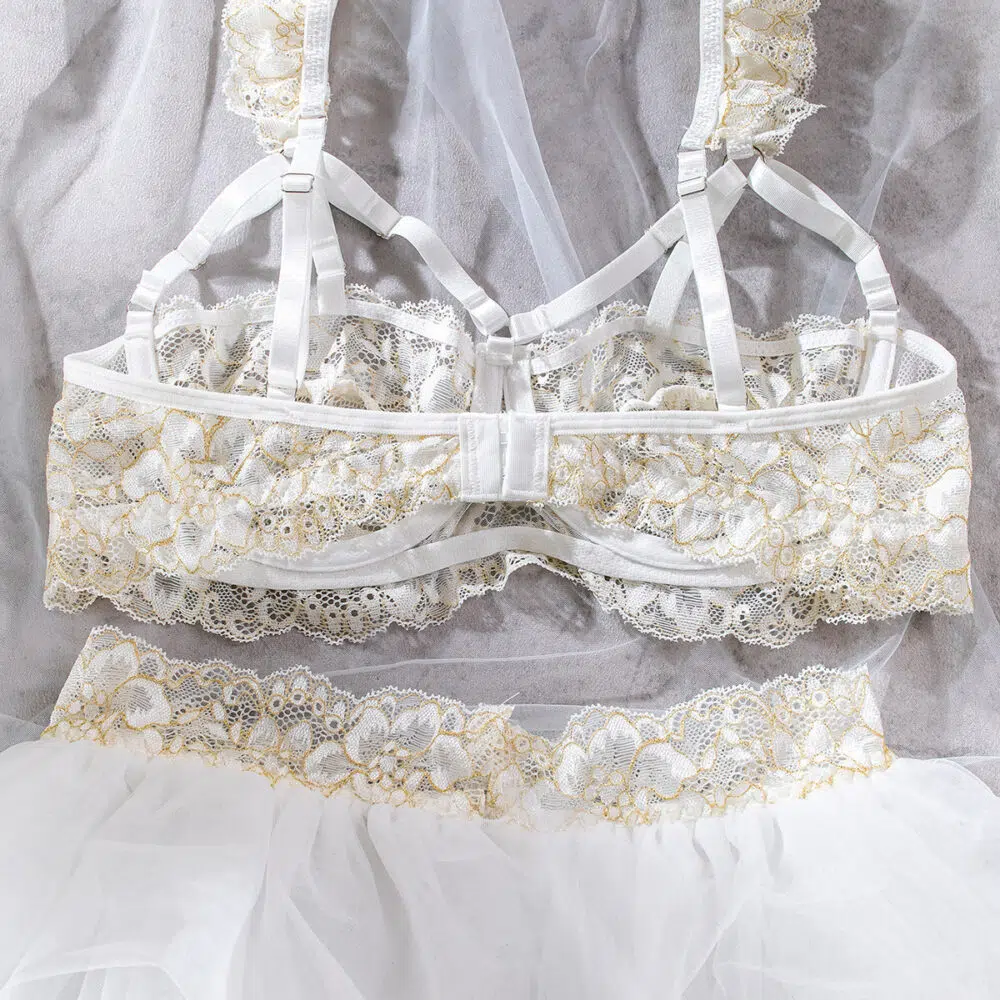 Venta al por mayor Conjunto de lencería con aros de encaje floral blanco Detalles de la espalda Mostrar