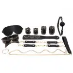 Kit de sujeción para dormitorio Frisky al por mayor negro con decoración de remaches