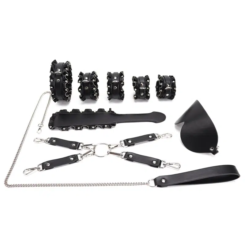 Black Wholesale Leather Locking Bondage Gear with Rhinestones