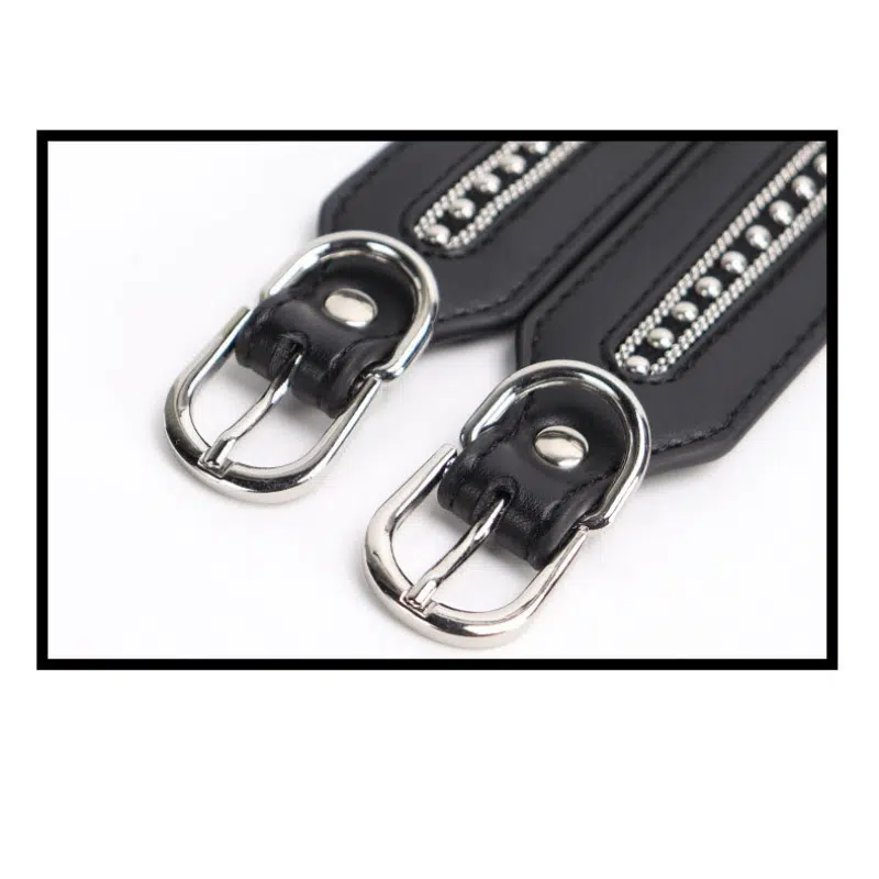 Großhandels-Bondage-Ausrüstungsset mit eingelegter Perlenkette und Details aus PU-Leder