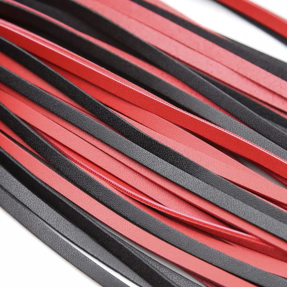 Atacado SM Leather Whip Flogger Toy PU detalhes Mostrar