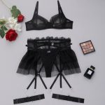 Черный комплект из прозрачного бюстгальтера и трусиков Delicate Shadow, вид Черный комплект из прозрачного бюстгальтера и трусиков Delicate Shadow, вид