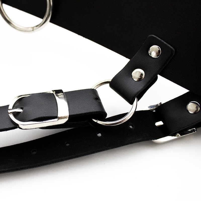Dominatrix Bondage Brief Bulck Details Dominatrix Bondage Breve Detalhes em Massa
