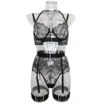 Ensemble de lingerie en dentelle et jarretelles vintage Vue de face