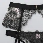 Ensemble de lingerie en dentelle et jarretelles vintage Détails de la taille